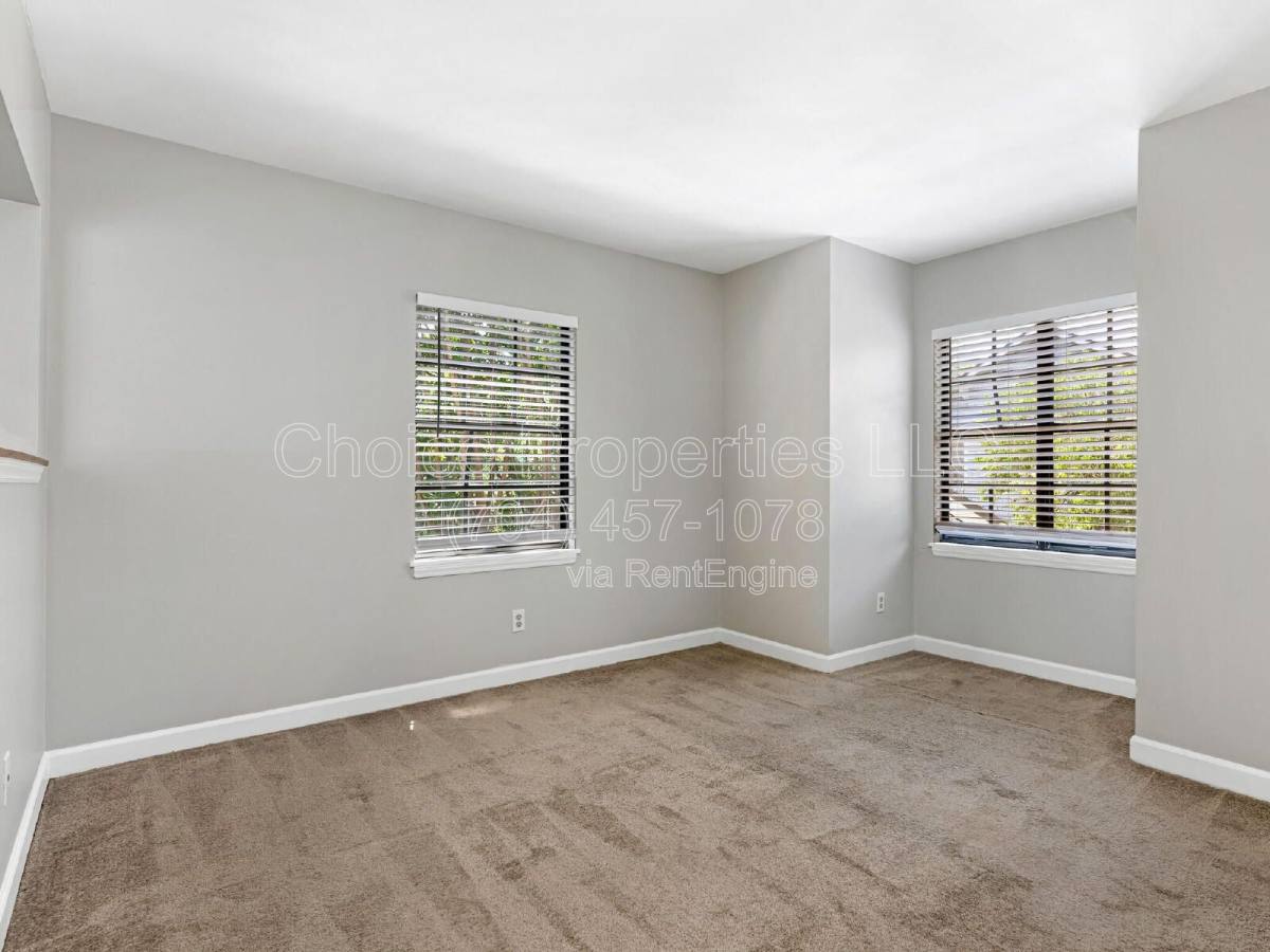 Apartment for rent at 406 W 9th St #203, Charlotte, NC 28202