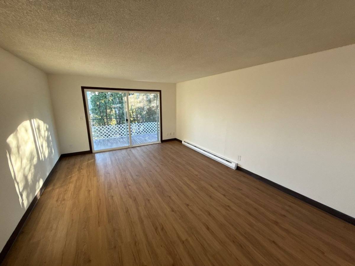 Apartment for rent at 4135 State St #11, Salem, OR 97301