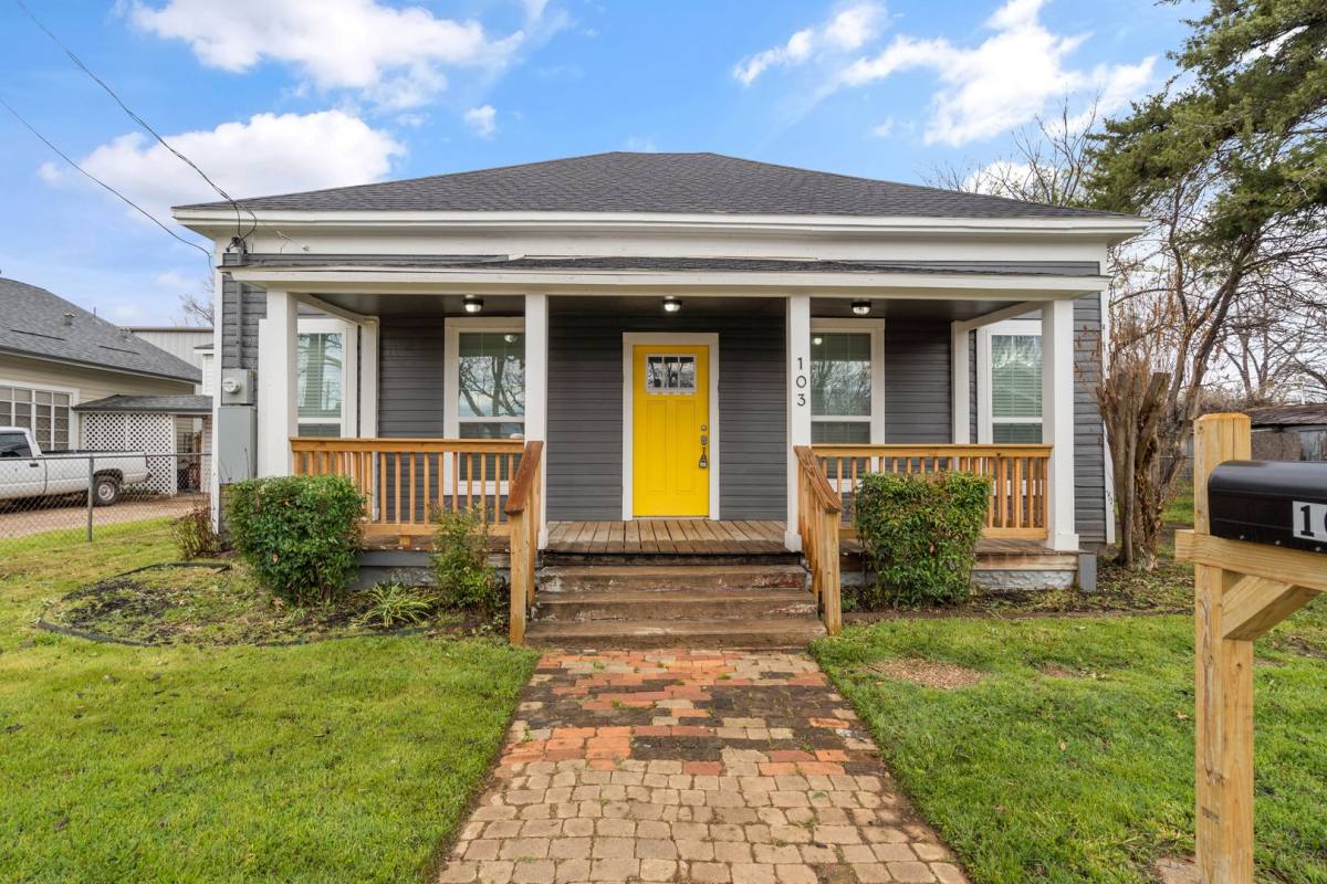 House for rent at 103 May Ave, Cleburne, TX 76031