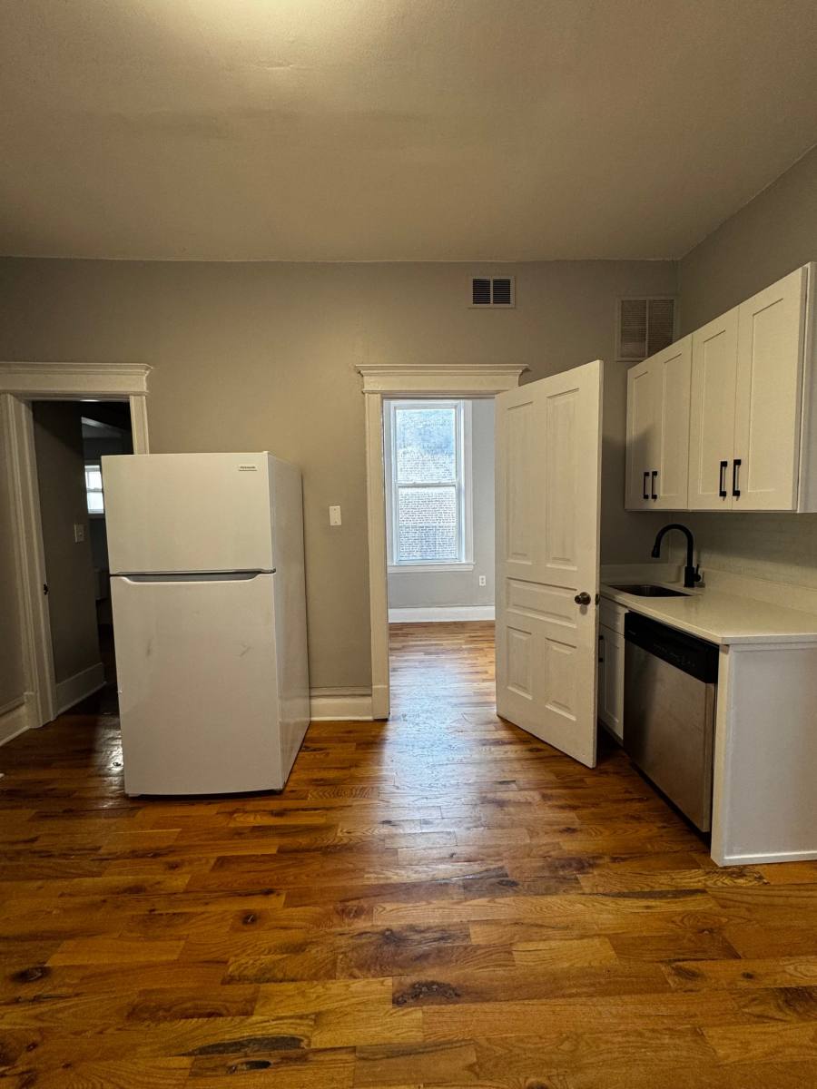 Apartment for rent at 2228 W 18th Place #2R, Chicago, IL 60608