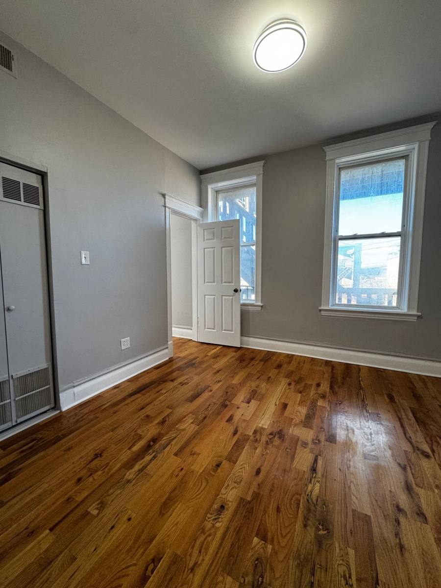 Apartment for rent at 2228 W 18th Place #2R, Chicago, IL 60608