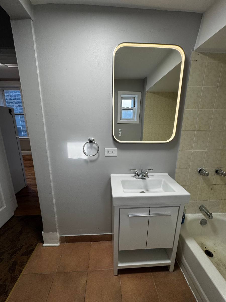 Apartment for rent at 2228 W 18th Place #2R, Chicago, IL 60608