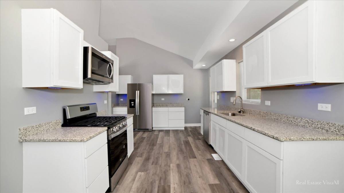 House for rent at 11460 73rd Place, Willowbrook, IL 60527