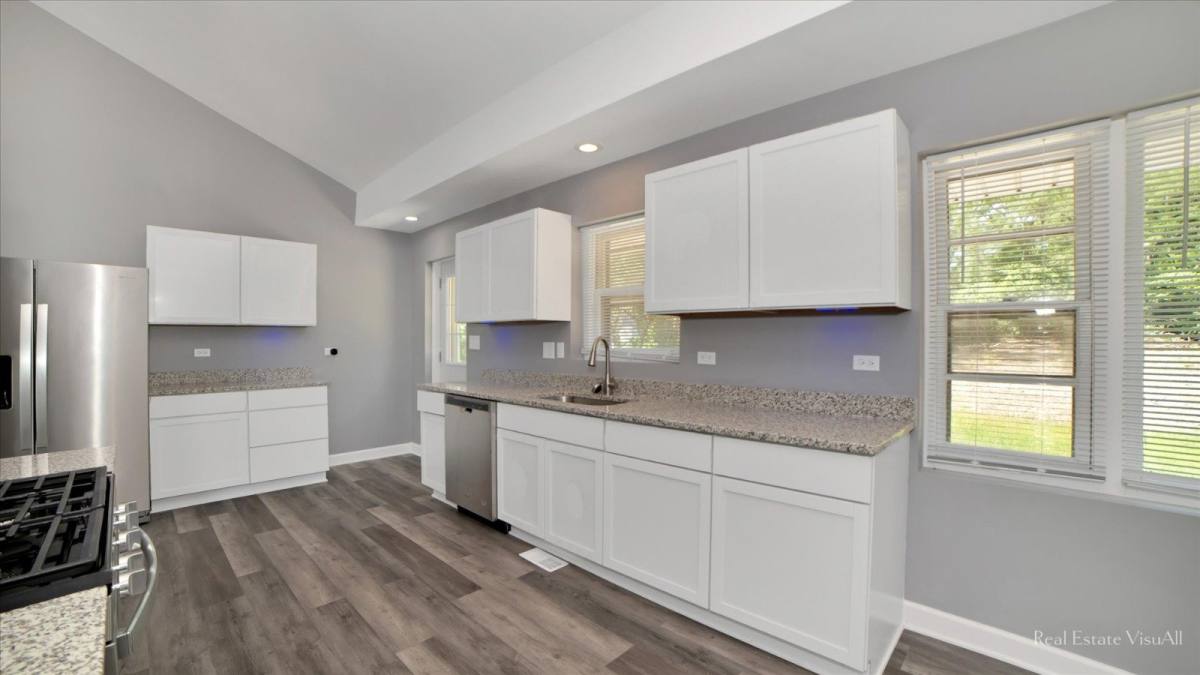 House for rent at 11460 73rd Place, Willowbrook, IL 60527