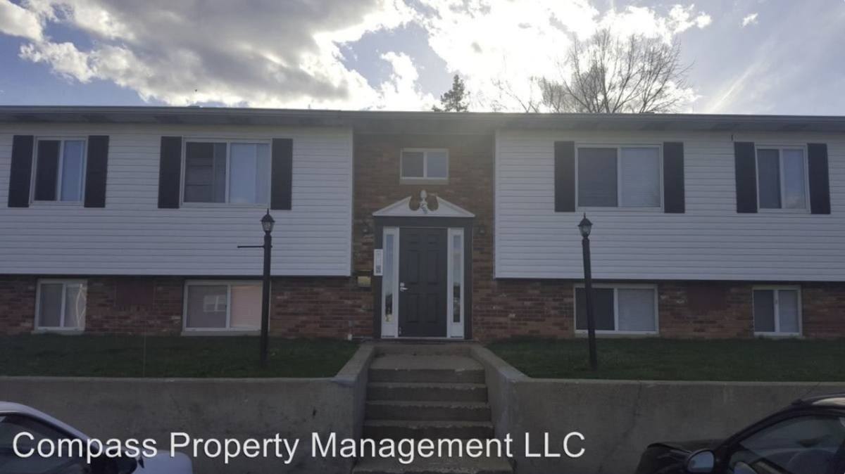 Apartment for rent at 600 Wooddale Terrace, Greenwood, IN 46142