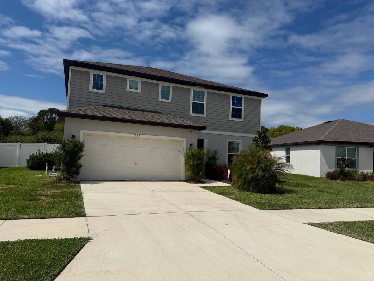 House for rent at 1042 Michelangelo Lane, Winter Haven, FL 33884