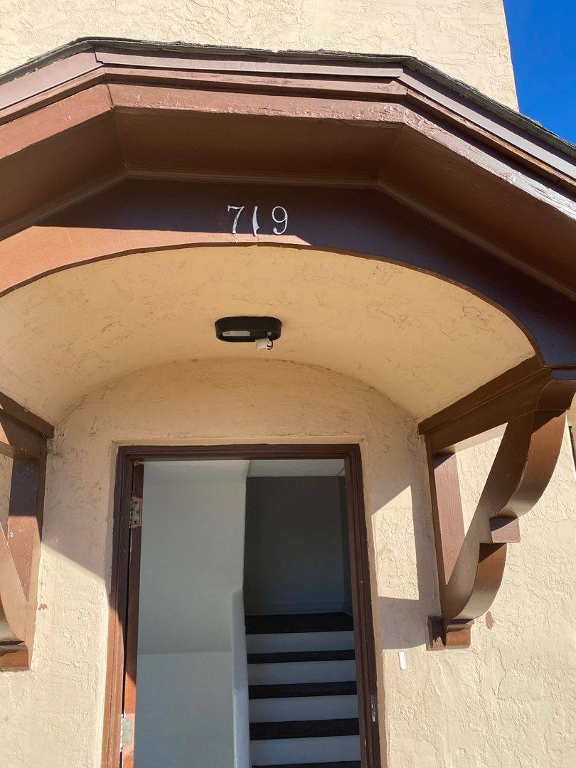 Apartment for rent at 715-725 Copper Ave NW, Albuquerque, NM 87102