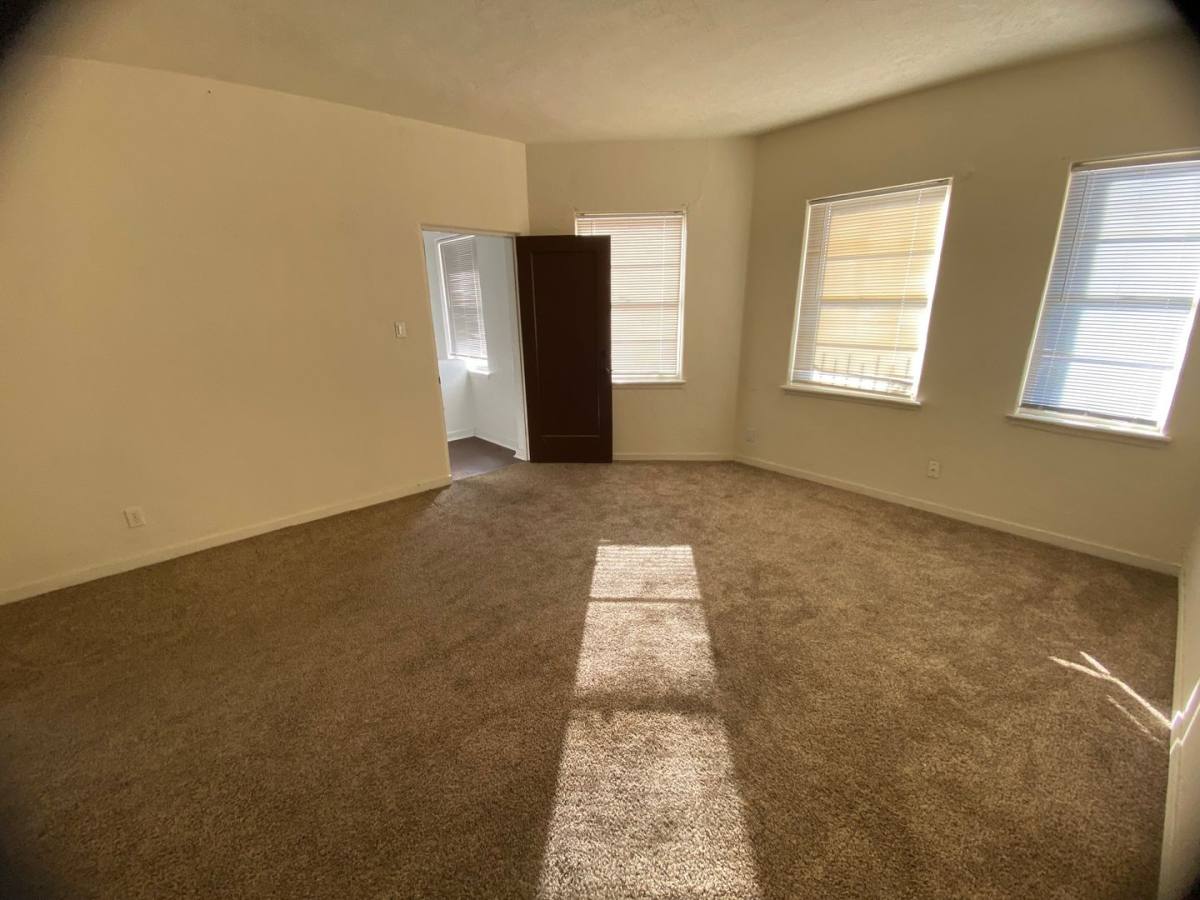 Apartment for rent at 715-725 Copper Ave NW, Albuquerque, NM 87102