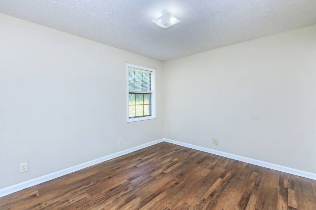 Apartment for rent at 103 S Ridge Dr, Woodbury, TN 37190