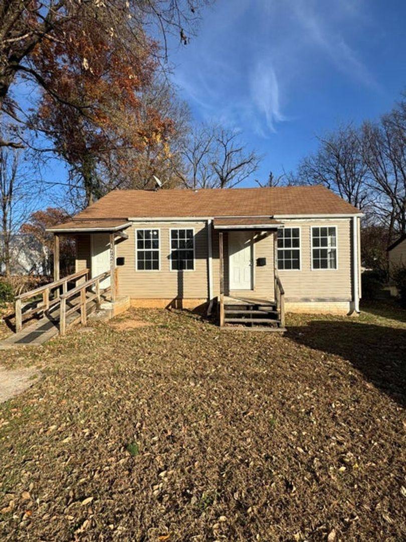 House for rent at 1722 N Fremont, Springfield, MO 65803