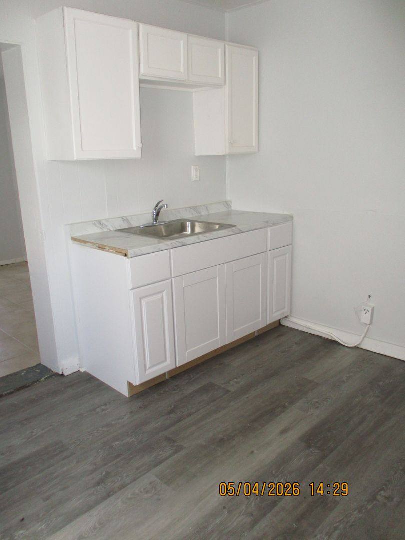 Apartment for rent at 117 S Grandview Ave, Daytona Beach, FL 32118