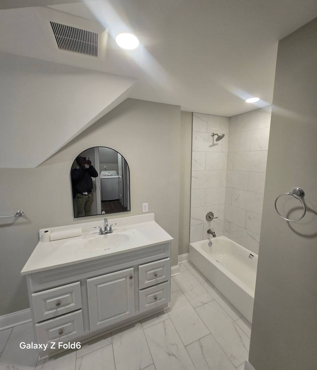 Apartment for rent at 68 E Philadelphia St, Detroit, MI 48202