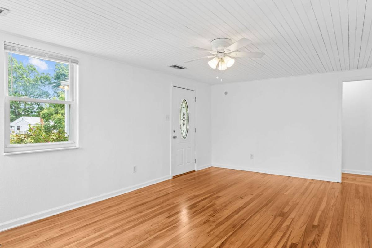 House for rent at 1835 Dalton St, Alcoa, TN 37701