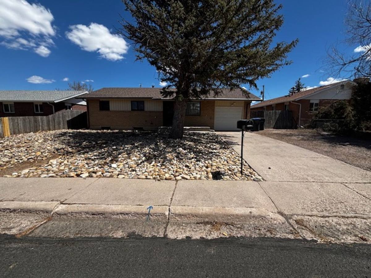 House for rent at 147 Lummis Court, Cheyenne, WY 82009