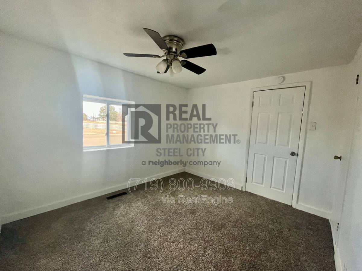 Apartment for rent at 2802 Lakeview Ave, Pueblo, CO 81005