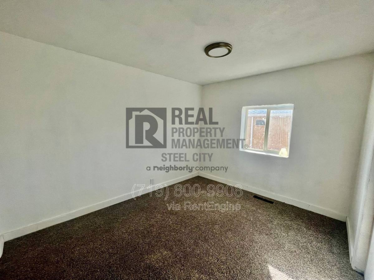 Apartment for rent at 2802 Lakeview Ave, Pueblo, CO 81005