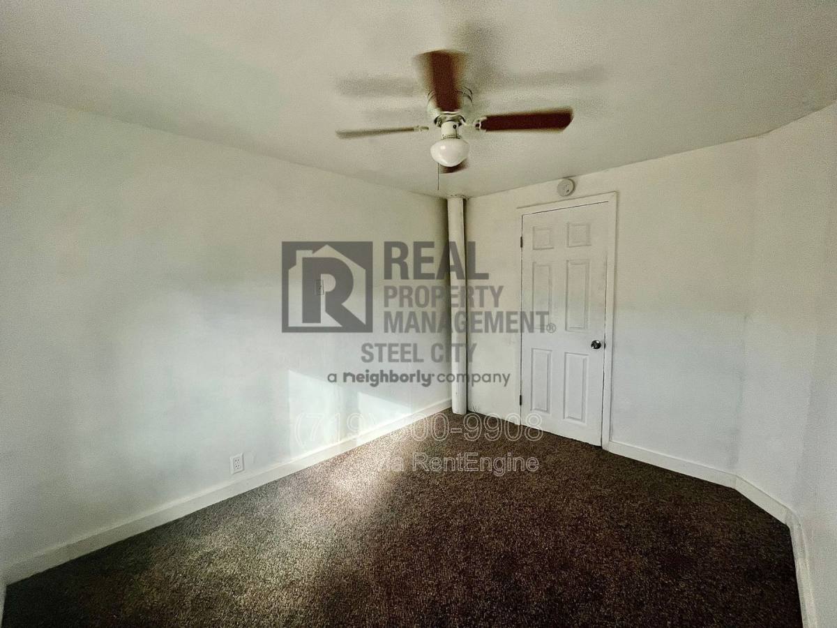 Apartment for rent at 2802 Lakeview Ave, Pueblo, CO 81005