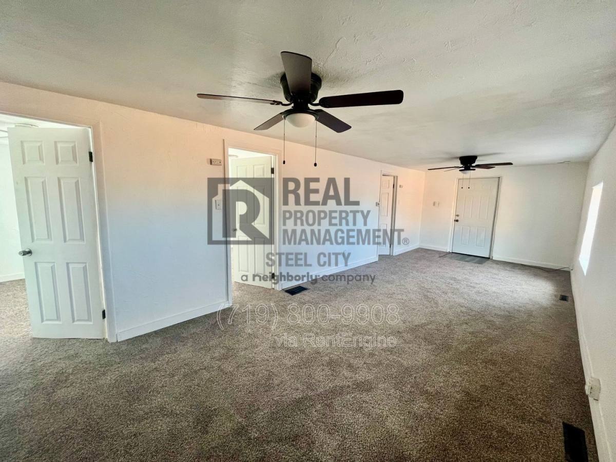 Apartment for rent at 2802 Lakeview Ave, Pueblo, CO 81005