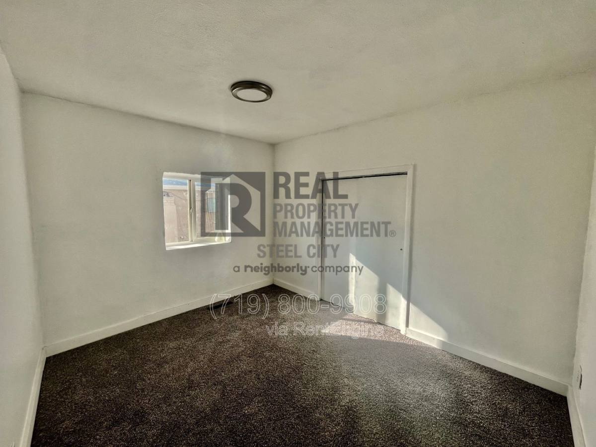 Apartment for rent at 2802 Lakeview Ave, Pueblo, CO 81005