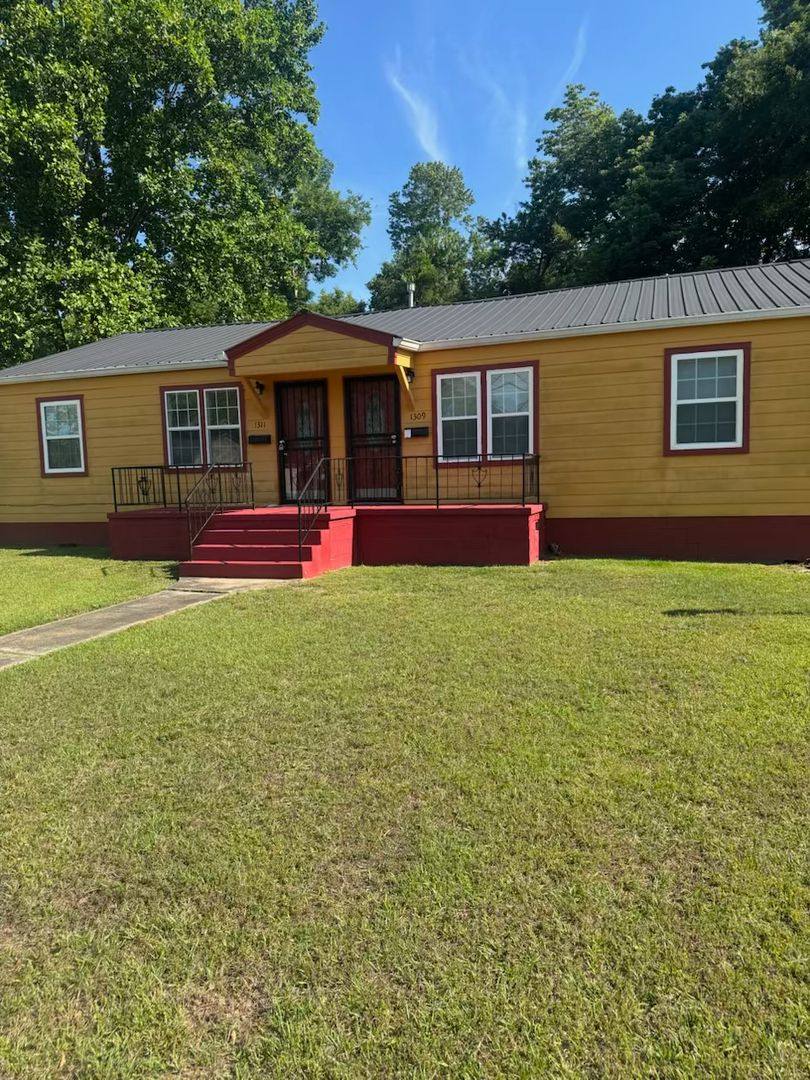 House for rent at 1309 Hoke St, Gadsden, AL 35903