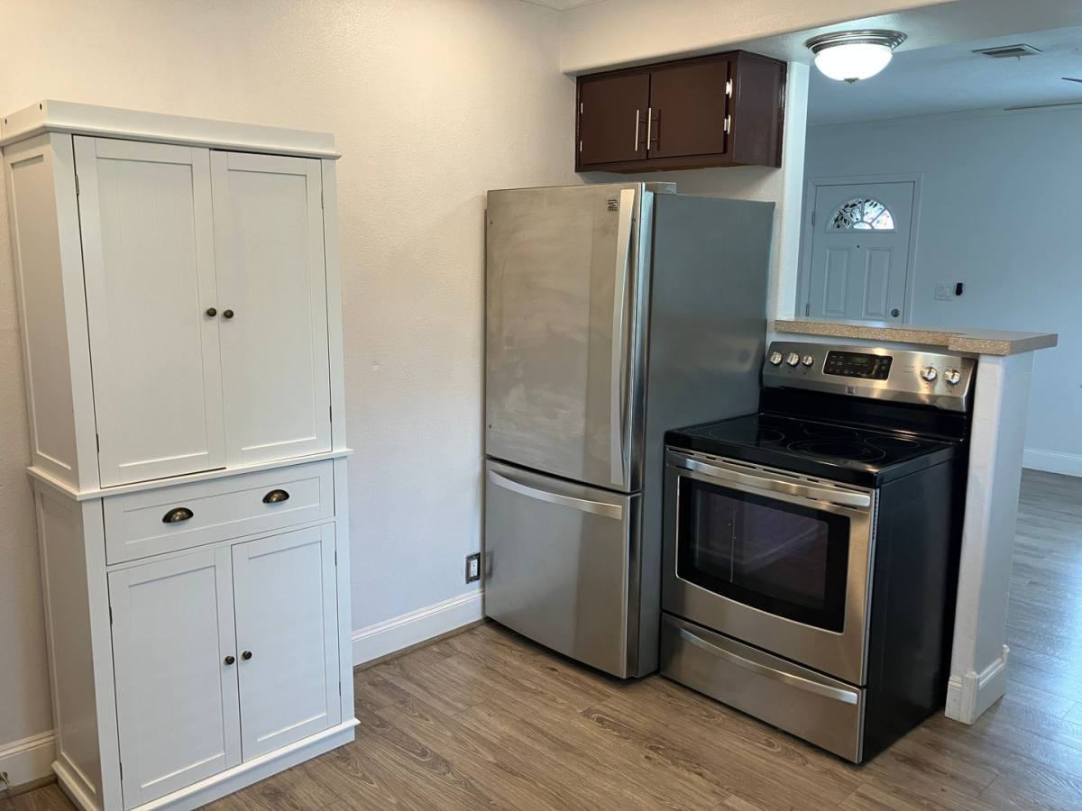House for rent at 321 Magnolia Court NW, Salem, OR 97304
