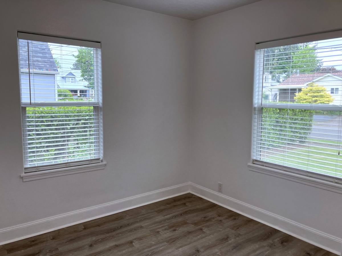 House for rent at 321 Magnolia Court NW, Salem, OR 97304