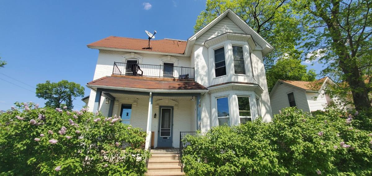 Apartment for rent at 705 E Grand Ave, Eau Claire, WI 54701