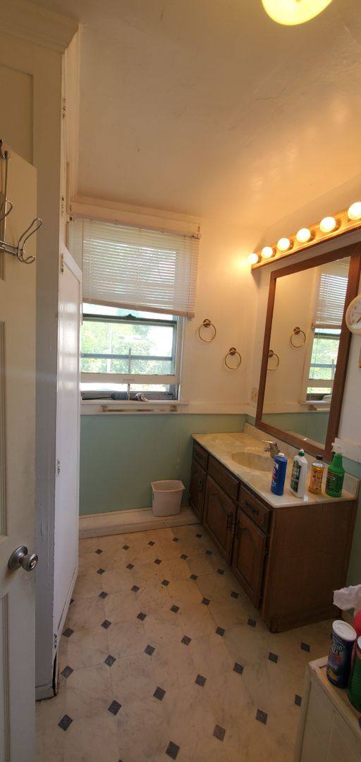 Apartment for rent at 705 E Grand Ave, Eau Claire, WI 54701