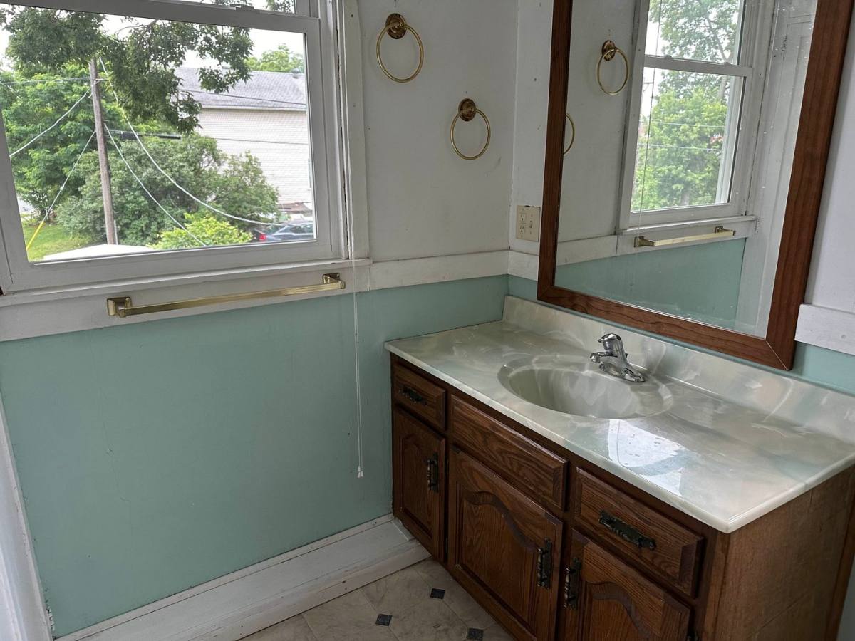 Apartment for rent at 705 E Grand Ave, Eau Claire, WI 54701