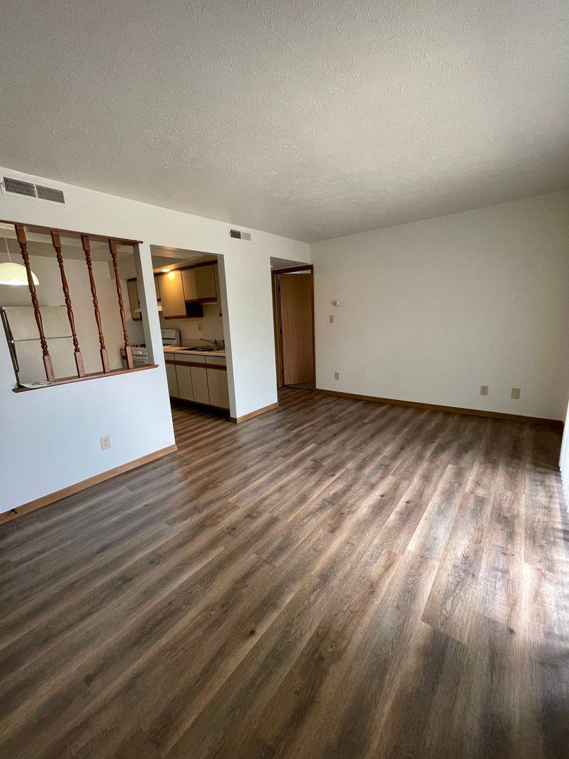 Apartment for rent at 435 S Silverwood Lane, Goshen, IN 46526