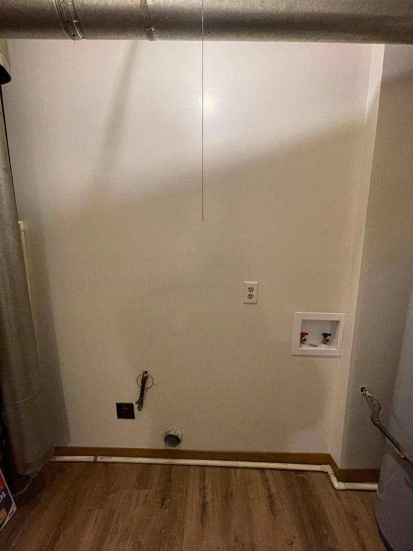 Apartment for rent at 435 S Silverwood Lane, Goshen, IN 46526