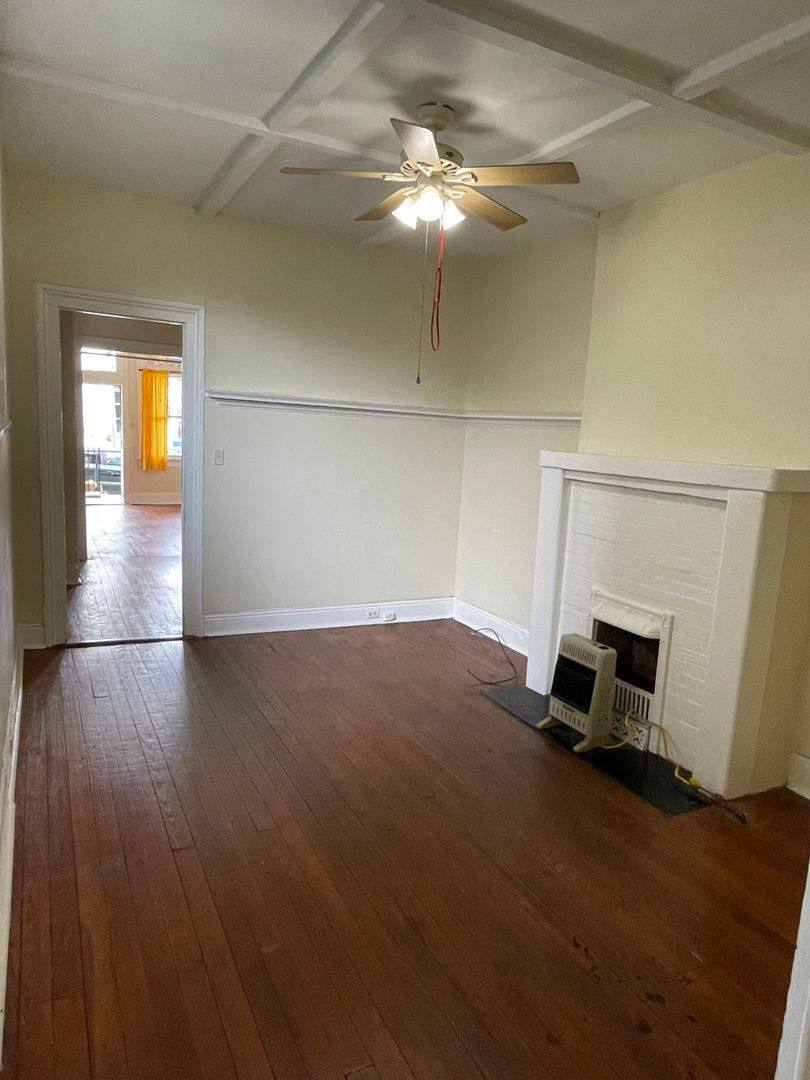 Townhouse for rent at 2717-19 Milan St, New Orleans, LA 70125
