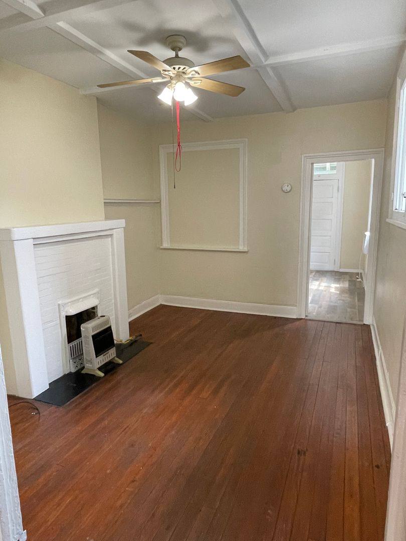 Townhouse for rent at 2717-19 Milan St, New Orleans, LA 70125