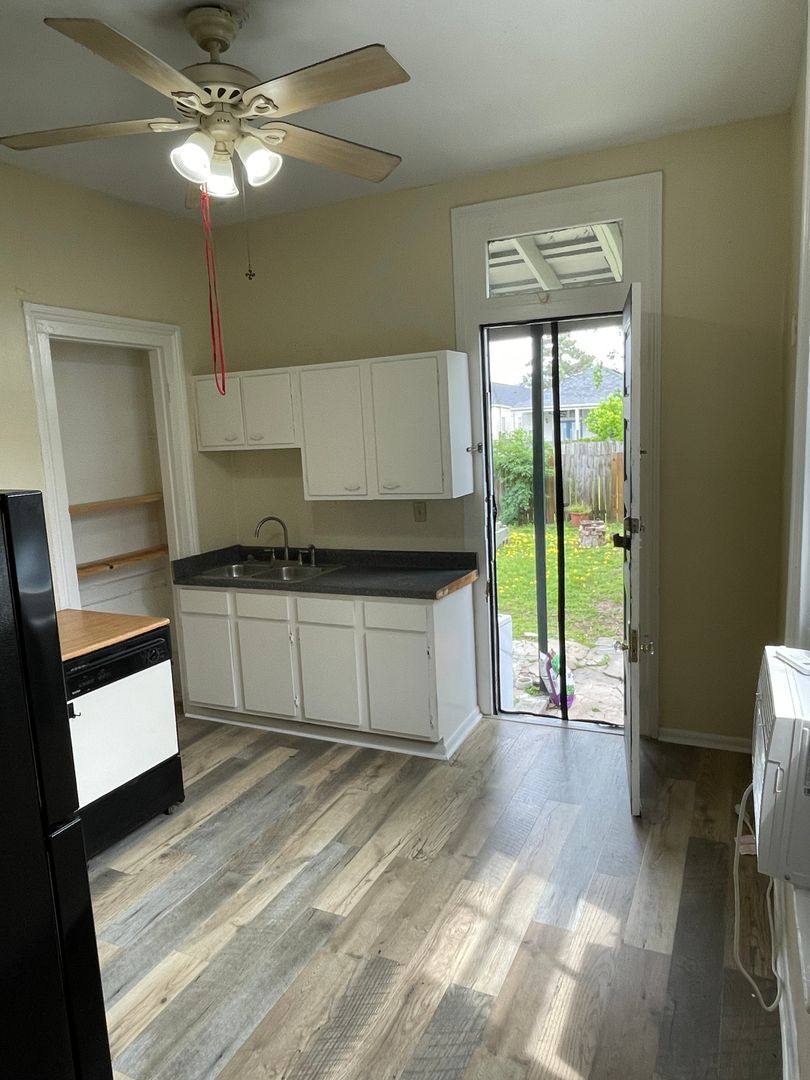 Townhouse for rent at 2717-19 Milan St, New Orleans, LA 70125