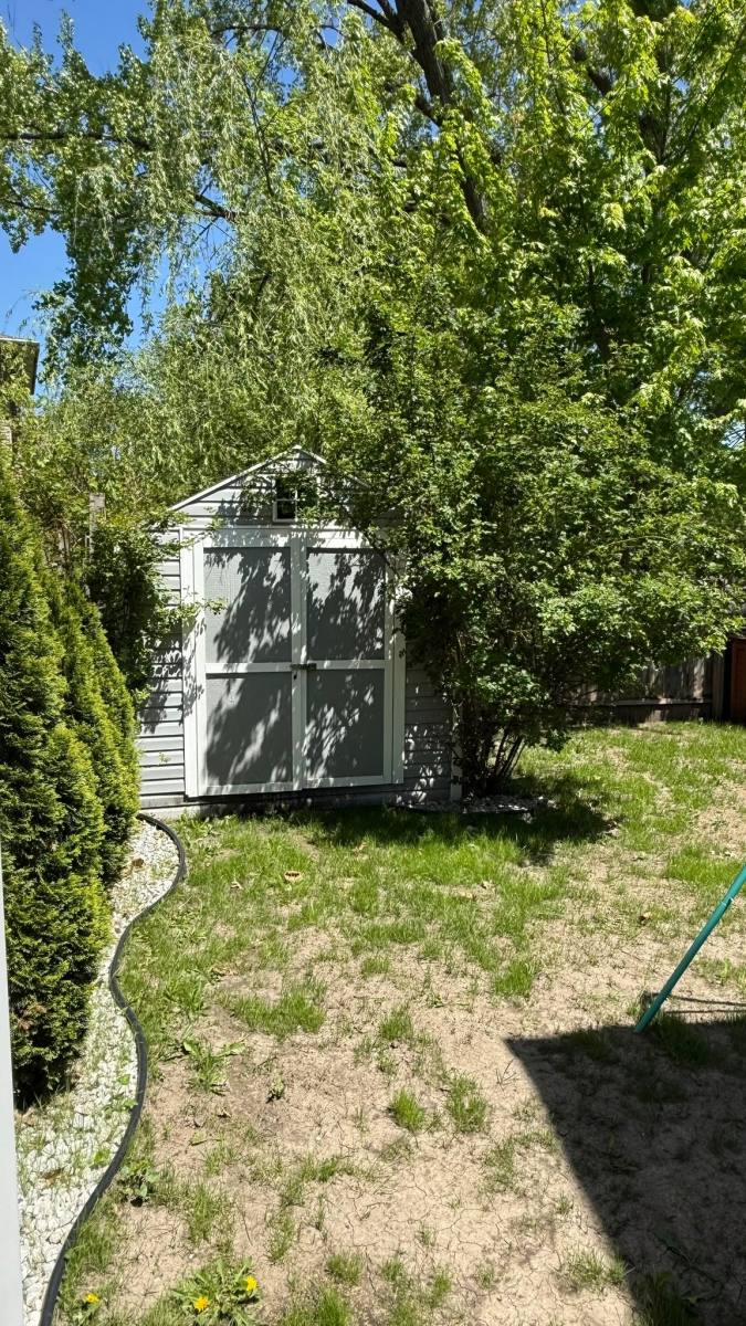 House for rent at 8311 Twana Dr, Urbandale, IA 50322