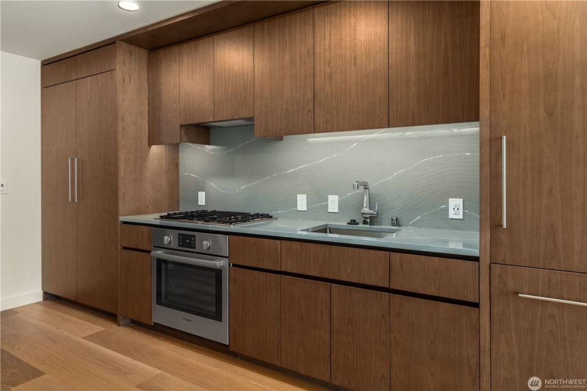 Condo for rent at 121 Stewart St, Seattle, WA 98101