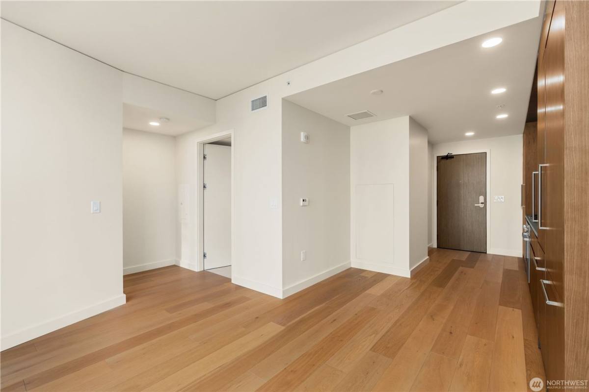 Condo for rent at 121 Stewart St, Seattle, WA 98101