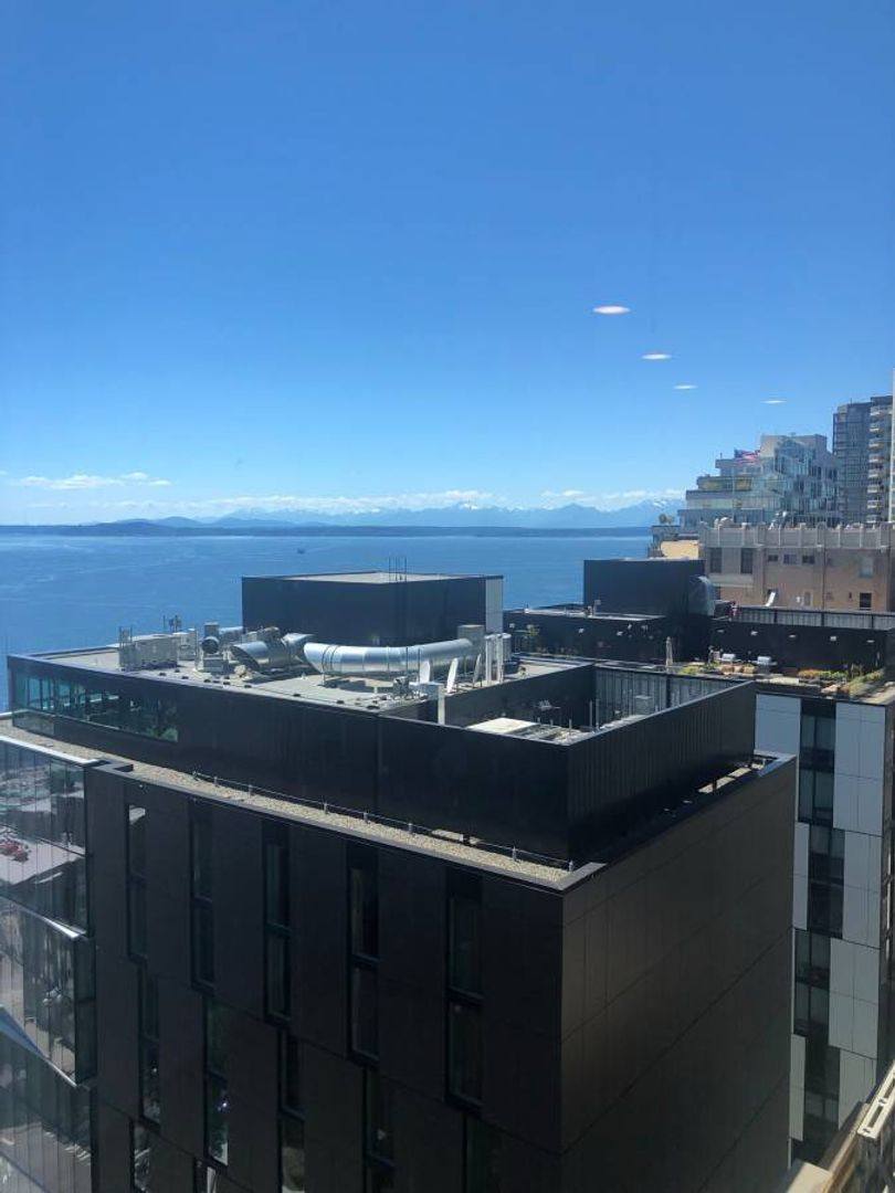 Condo for rent at 121 Stewart St, Seattle, WA 98101