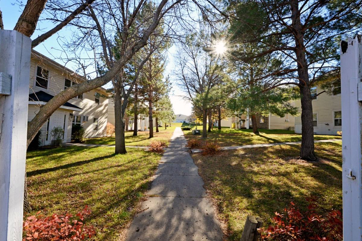 Apartment for rent at 719 28th Ave SW, Minot, ND 58701
