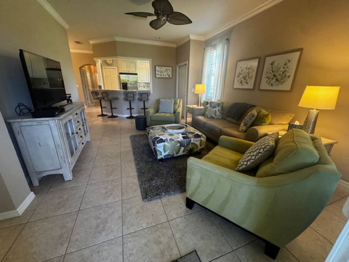 House for rent at 7850 Lake Sawgrass Loop, Fort Myers, FL 33907