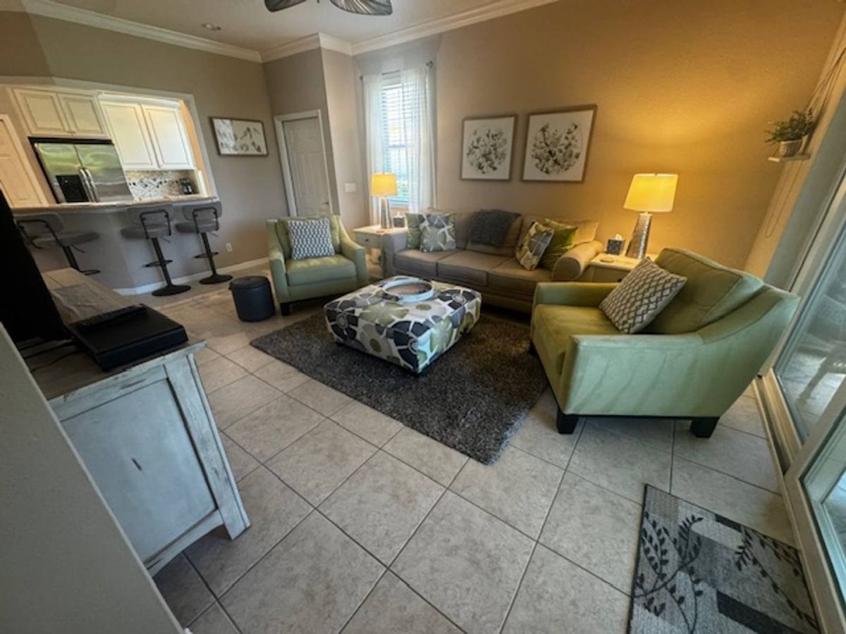 House for rent at 7850 Lake Sawgrass Loop, Fort Myers, FL 33907