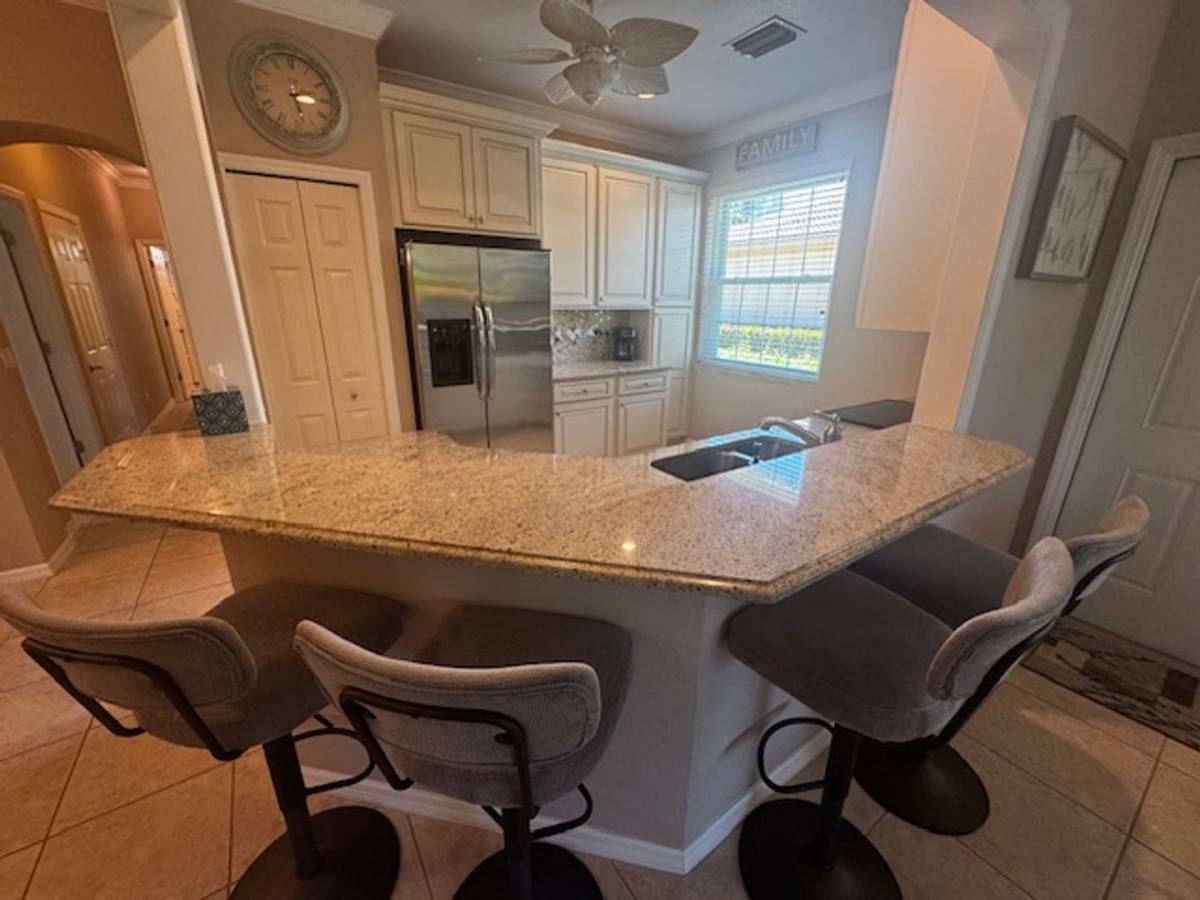House for rent at 7850 Lake Sawgrass Loop, Fort Myers, FL 33907