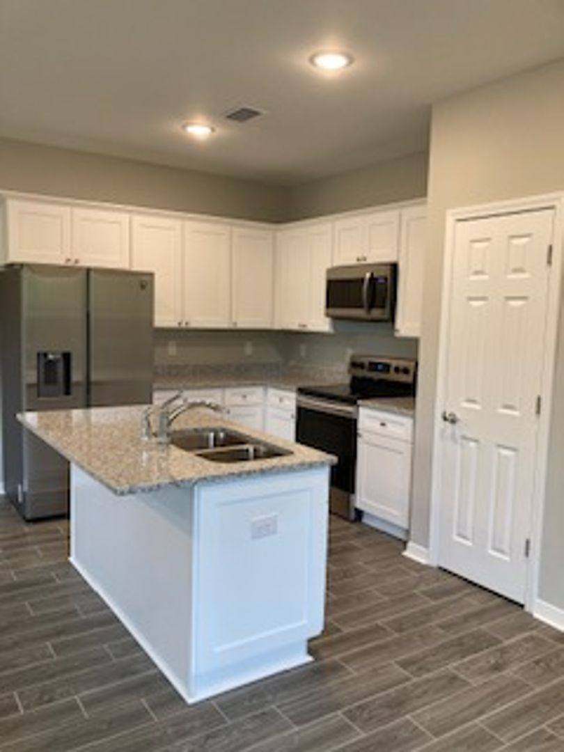Townhouse for rent at 1827 Balboa Ave, Panama City, FL 32405