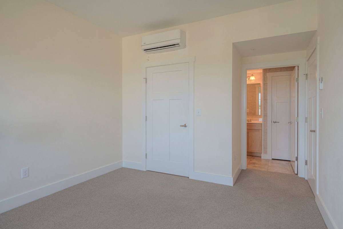 Apartment for rent at 116 Hearthstone Dr, Blacksburg, VA 24060