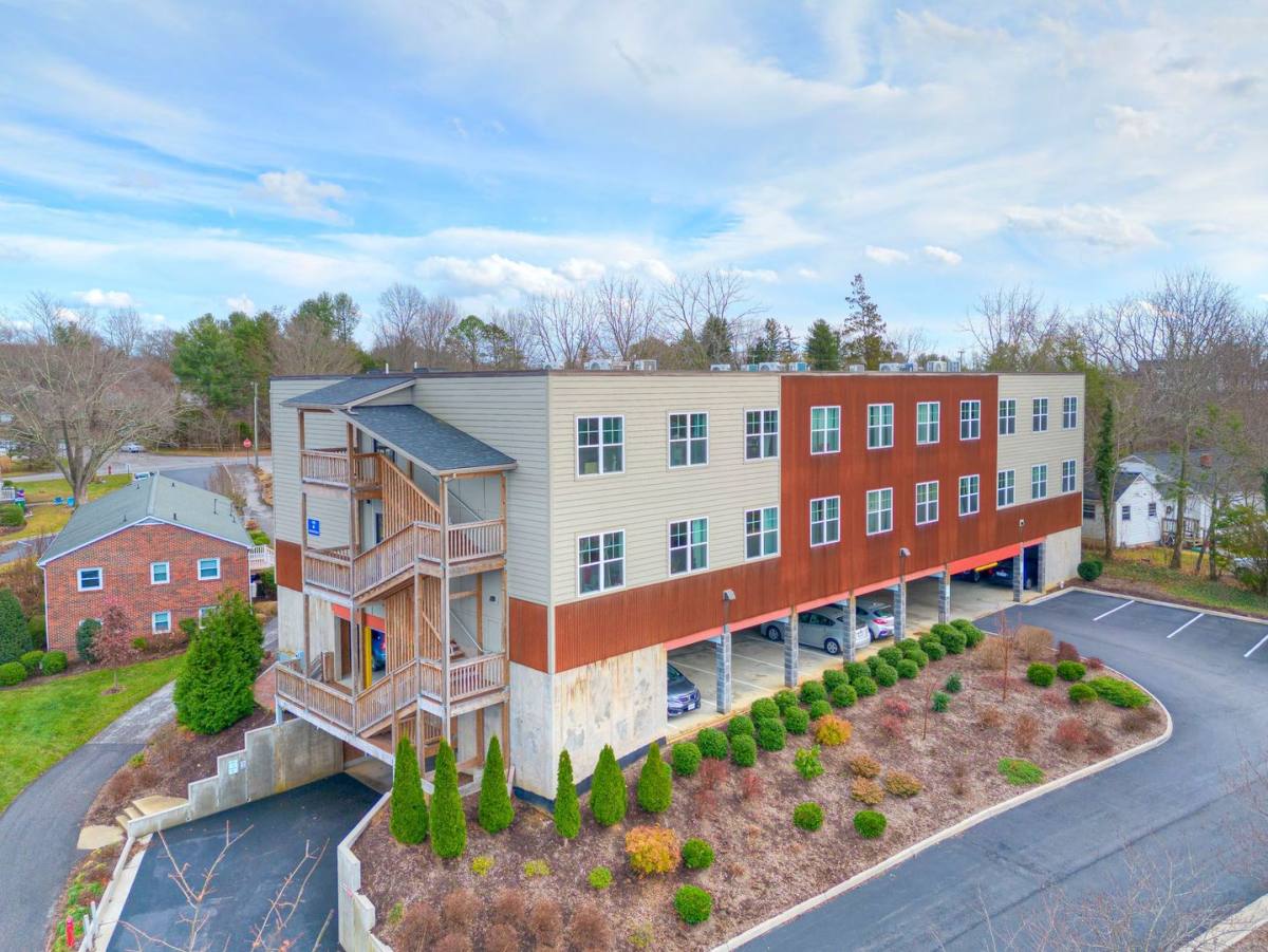 Apartment for rent at 116 Hearthstone Dr, Blacksburg, VA 24060