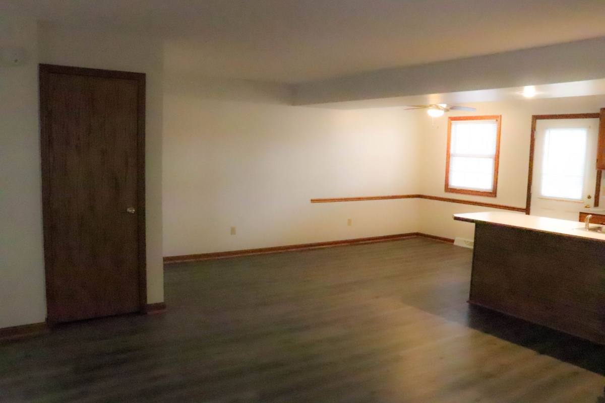 302 Wrexham, Maumee, OH 43537 - Apartment for Rent - Image 3
