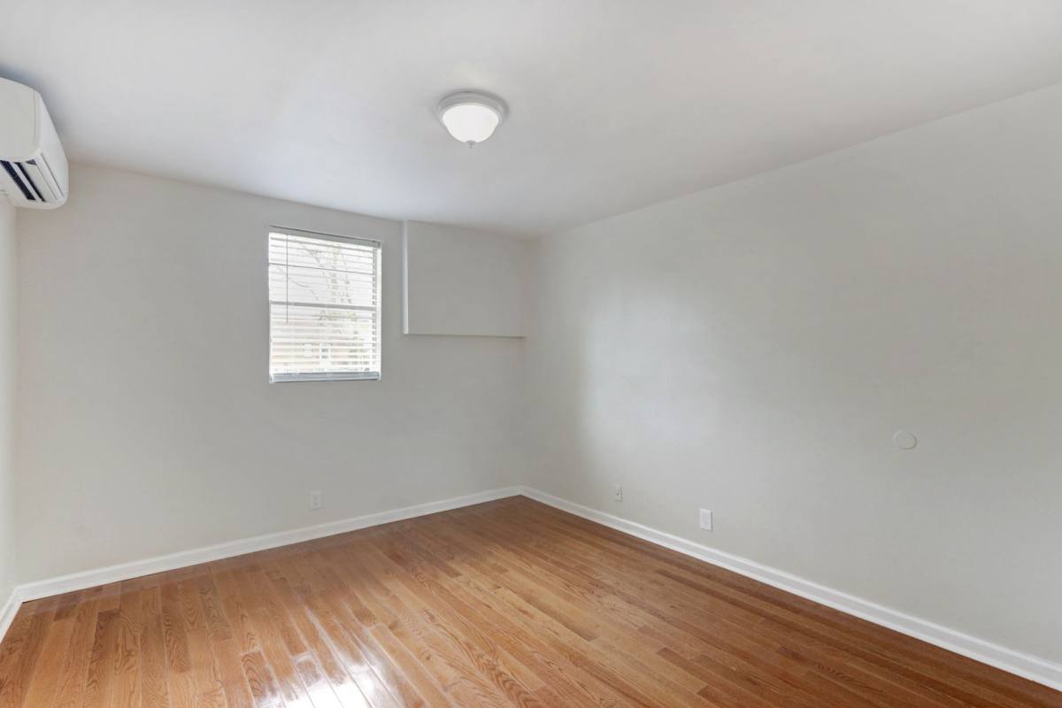 Apartment for rent at 737 E Gwinnett St, Savannah, GA 31401