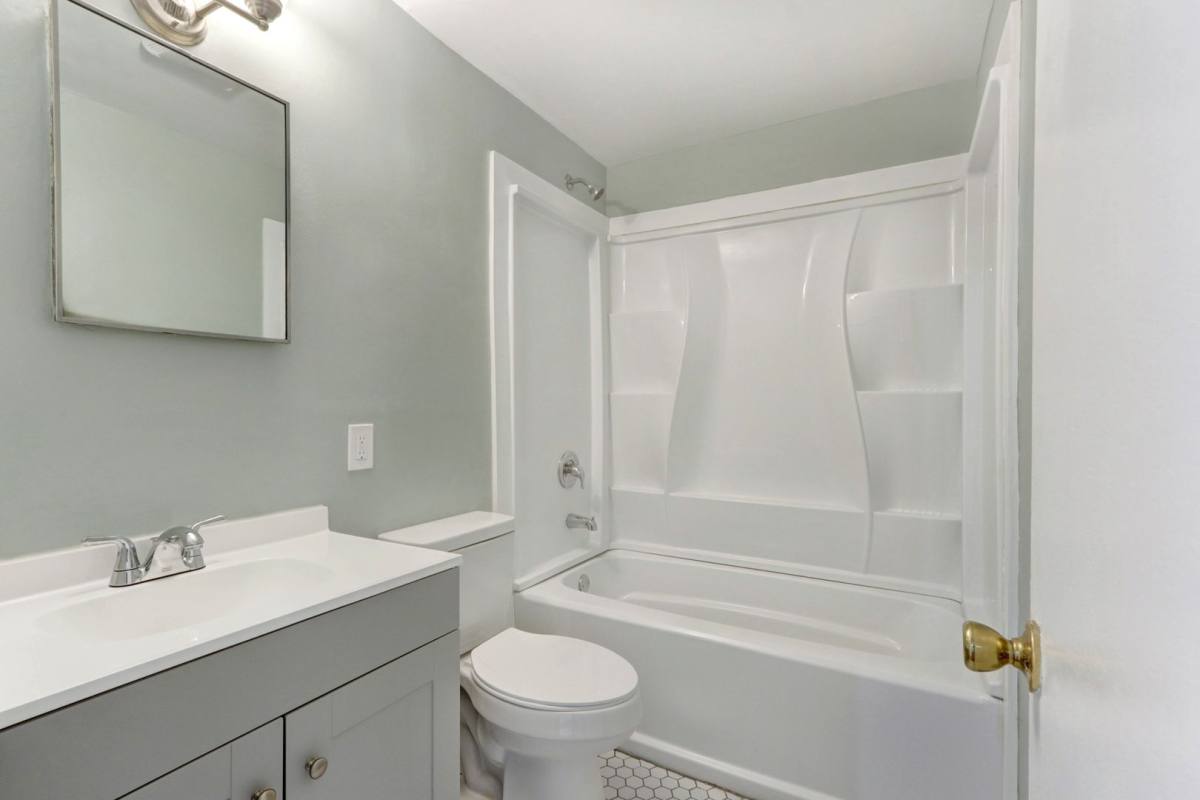 Apartment for rent at 737 E Gwinnett St, Savannah, GA 31401