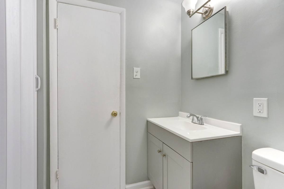 Apartment for rent at 737 E Gwinnett St, Savannah, GA 31401