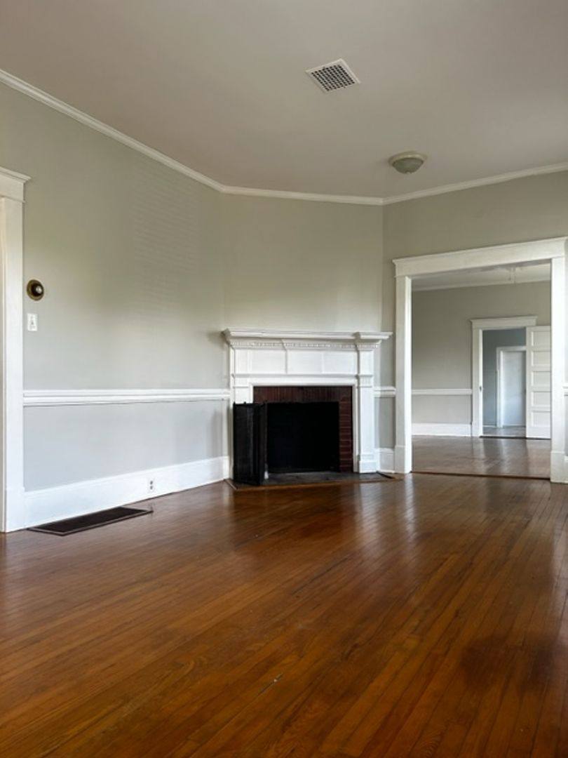 Apartment for rent at 412 Johnson St, New Bern, NC 28560